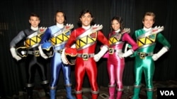 Yoshi Sudarso, pria asal Indonesia, yang memerankan tokoh dalam serial TV Power Rangers berwarna biru (foto: courtesy).