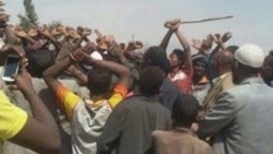 በኦሮሚያ ዞን እየተካሄደ ያለው ተቃውሞ ዛሬም በተለያዩ አካባቢዎች መቀጠሉ ተነግሯል