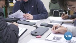 California High School Forces Students to Lock Away Phones