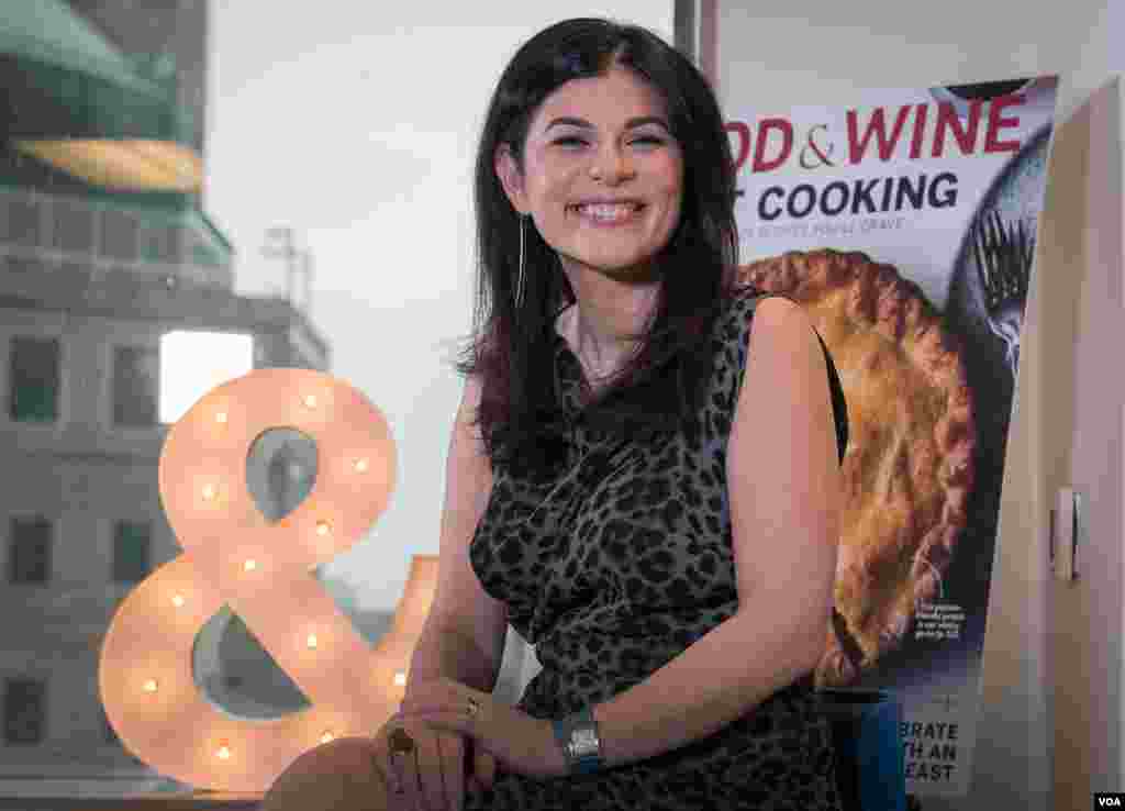 نیلو (نیلوفر) معتمد، سردبیر نشریه فود اند واین