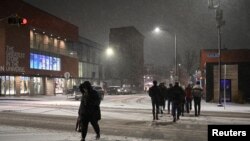 Sneg u Demojnu u Ajovi, 8. januara 2024. (Foto: Rojters/Sergio Flores)