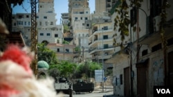 Tripoli's Syria Street Divides Sectarian Clashes