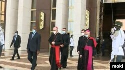 Cardinal Pietro Parolin leaves Cameroon presidential palace in Yaounde, Jan. 29, 2021. (Moki Edwin Kindzeka/VOA)