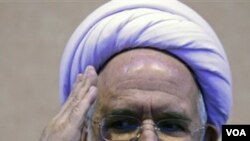 Salah seorang pemimpin oposisi Iran, Mahdi Karroubi