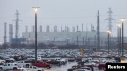 Fabrika "Dženeral motorsa" u Ošavi, u Kanadi (Foto: Reuters/Carlos Osorio) 