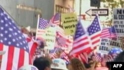 Các cuộc biểu tình đầy phẫn nộ về luật di trú mới tại Arizona lan ra khắp Hoa Kỳ