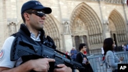 په دغو ښځو تور دی، چې له داعش سره یې لاس لره.