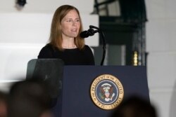 Amy Coney Barrett di Halaman Selatan Gedung Putih Gedung Putih di Washington, Senin, 26 Oktober 2020. (Foto: AP)