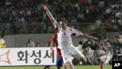 Tiket untuk menonton cabang olah sepak bola termasuk yang akan ditambah penjualannya di situs resmi olimpiade.