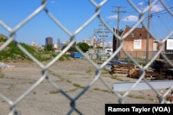 According to Global Detroit and New American Economy, a 12.1 percent increase in Detroit’s immigrant population between 2010 and 2014 slowed overall population loss and attracted an additional 1,117 U.S.-born residents to the city.