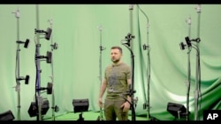 Rais Zelensky akihutubia Jumuiya ya Wanateknolojia wa kimataifa kutoka Kyiv, Ukraine.