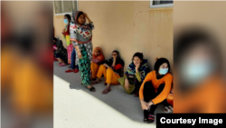 រូបភាពដកស្រង់ពីគេហទំព័ររបស់អង្គការសង់ត្រាល់ បង្ហាញឲ្យឃើញពលករចំណាកស្រុកកំពុងប្រមូលផ្តុំគ្នានៅទីក្រុង Al-Karak ប្រទេសហ្សកដានី។ (រូបថតដោយអង្គការសង់ត្រាល់)