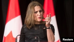 Menlu Kanada Chrystia Freeland mencela tindakan Arab Saudi menangkap beberapa perempuan aktivis HAM