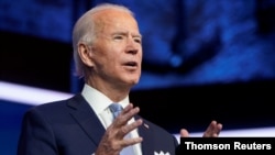 조 바이든 미국 대통령 당선인이 24일 델라웨어주 윌밍턴에서 기자회견을 열어 외교ㆍ안보 요직 6명 인선을 소개하고 있다.