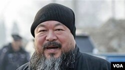 Ai Weiwei, salah seorang seniman terkenal yang ditahan polisi Tiongkok pada awal bulan ini.