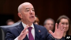 Sekretar za unutrašnju bezbednost Alehandro Majorkas u Kongresu, novembar 2023. (AP Photo/Alex Brandon)
