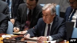 Sekretaris Jenderal PBB Antonio Guterres berbicara pada pertemuan Dewan Keamanan PBB tentang Gaza, di markas besar PBB di New York City pada 8 Desember 2023. (Foto: AFP)