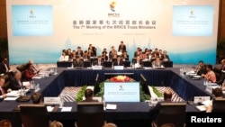 지난달 1일 중국 상하이에서 열린 브릭스(BRICS) 상무장관 회의 개막식에서 중산 중국 상무장관이 연설하고 있다. (자료사진) 