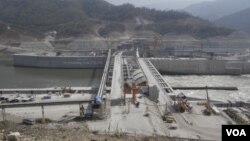 In this file photo shows Laos' Xayaburi dam under construction. (Sun Narin/VOA Khmer)