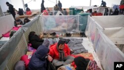 Migranti u privremenom skloništu u kampu Lipa, 26. decembra 2020.
