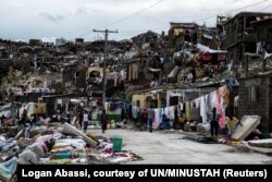 Clean up from Hurricane Matthew continues in Jeremie, Haiti, Oct. 6, 2016.