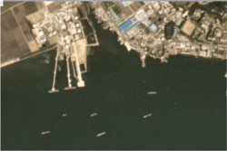 북한 남포 유류 항구 일대를 촬영한 지난 6월 22일자 위성사진. 유류 부두와 해상 유류 하역시설에 선박들이 보인다.