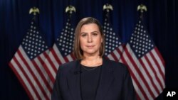 Senate Elissa Slotkin (Demokrat Michigan) te bay repons pati Demokrat la sou diskou Prezidan Donald Trump devan yon sesyon konjwen Kongre Etazini, 4 Mas, 2025. 