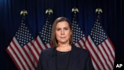 Senate Elissa Slotkin (Demokrat Michigan) te bay repons pati Demokrat la sou diskou Prezidan Donald Trump devan yon sesyon konjwen Kongre Etazini, 4 Mas, 2025.