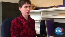 Blind Linguist Sees Beauty in Teaching, Music, Languages