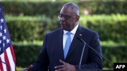 Menteri Pertahanan AS Lloyd Austin menghadiri konferensi pers di Queensland Government House di Brisbane pada 29 Juli 2023. (Foto: AFP)