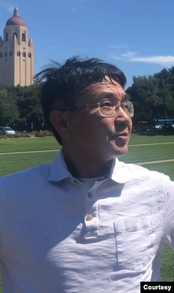 原中国艺术研究院文艺理论与批评杂志社社长吴祚来