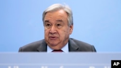 Le secrétaire général des Nations Unies, Antonio Guterres, après la conférence sur la Libye à Berlin, Allemagne, dimanche 19 janvier 2020. (Axel Schmidt / Photo de la piscine via AP)