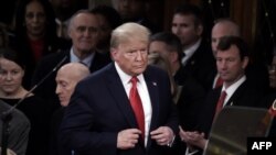 도널드 트럼프 미국 대통령이 4일 국정연설을 하기 위해 하원 회의장에 도착했다. 