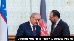 O'zbekiston Tashqi ishlar vaziri Abdulaziz Komilov afg'on rasmiylari bilan