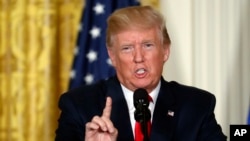 도널드 트럼프 미국 대통령이 지난 28일 백악관 기자회견에서 발언하고 있다.