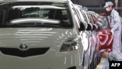 Toyota Lexus, salah satu model yang terkena masalah. 