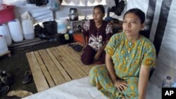 សម្រាប់​​ឆ្នាំ​នេះ ​របាយ​ការណ៍​បញ្ជាក់​ថា​ ស្ត្រី​កម្ពុជា​បាត់បង់​តុល្យភាព​យែនឌ័រ​ខ្លាំង​ប្រៀបធៀន​នឹង​បុរស​ក្នុង​វិស័យ​អប់រំ ​បន្ទាប់មក​វិស័យ​នយោបាយ​និង​ទីបី​គឺ​ក្នុង​ផ្នែក​សេដ្ឋកិច្ច។​