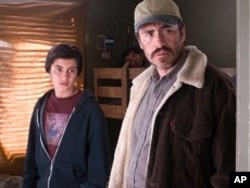 In 'A Better Life', Illegal Immigrant Finds Land of Dreams Can Be Cruel