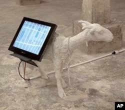 Stephan Dillemuth. "El árduo camino hacia el conocimiento." 2010. Installation. Curated by tranzit.org. Commissioned and produced by Manifesta 8. Copyright: © Ilya Rabinovich