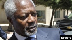 U.N.-Arab League envoy Kofi Annan enters his car after his meeting with Jordan's Foreign Minister Nasser Judeh in Amman, May 30, 2012.