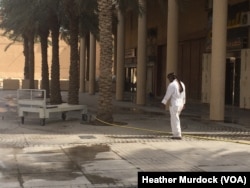 Analysts say that at present, many Saudis don’t want the jobs foreign laborers are taking and many of the laborers are escaping war or poverty to find work in Saudi Arabia, Jan. 25, 2016.