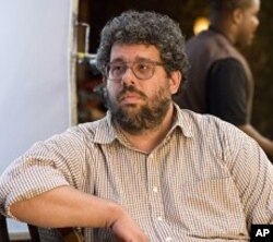 Director Neil LaBute on the set of "Death At a Funeral"