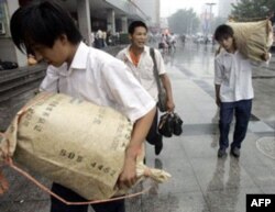 Bolalar ekspluatatsiyasi eng ko’p tarqalgan mamlakatlar - Hindiston va Xitoy.