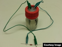 Engineers at Stanford University have extracted electricity from raw sewage. (Xing Xie, Stanford Engineering)