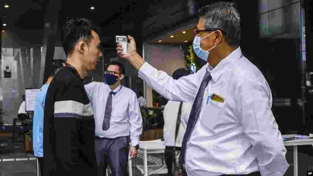 ስግኣት ኮሮና ቫይረስ ኣብ በበይኑ ኩርናዓት ዓለም