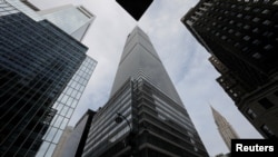 Menara perkantoran 77 lantai, "One Vanderbilt" gedung pencakar langit super tinggi terbaru yang ikut menghiasi cakrawala ikonik New York, 9 September 2020. (Foto: REUTERS/Mike Segar )