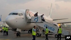 عکس آرشیوی از فرود هواپیمای حامل گردشگران اسرائیلی در فرودگاه دوبی