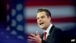 АРХИВА - Тогашниот член на Претставничкиот дом на САД Мет Гаец зборува за време на Конференцијата за политичко дејствување на конзервативците во Националното пристаниште, во Оксон Хил, Мериленд, 23 февруари 2024 година.