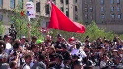 Unjuk Rasa di Cleveland Berujung Damai Berkat Barikade Sepeda Polisi