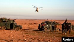 Pasukan keamanan Irak maju ke sisi barat Mosul, Irak, 19 Februari 2017. (Foto: dok).